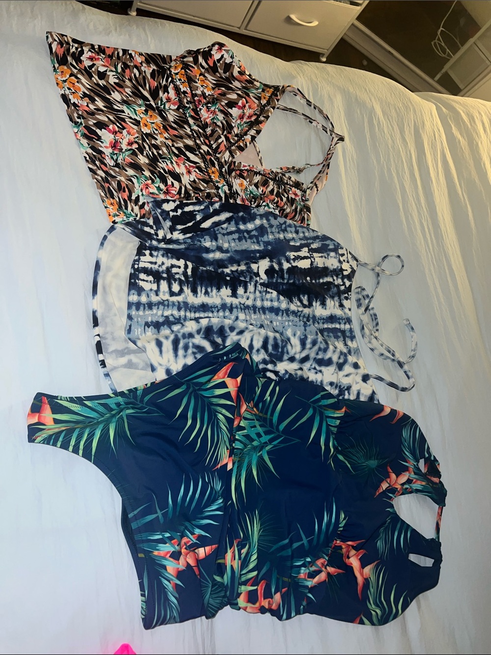 Women tankini tops & one piece bundle M